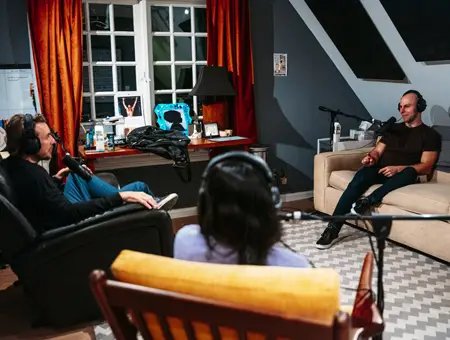 Marcbon Blogs - Podcasts | Armchair Expert
                                    de Dax Shepard.